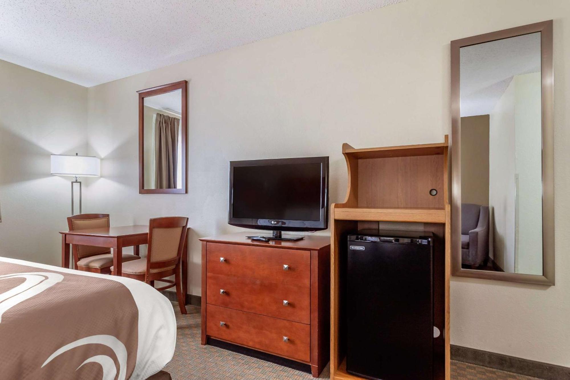 Quality Inn Hays I-70 Kültér fotó